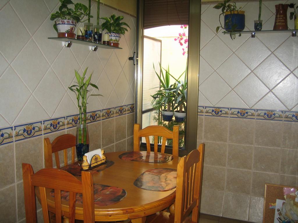 Pension Alamar Barcelona Exterior photo